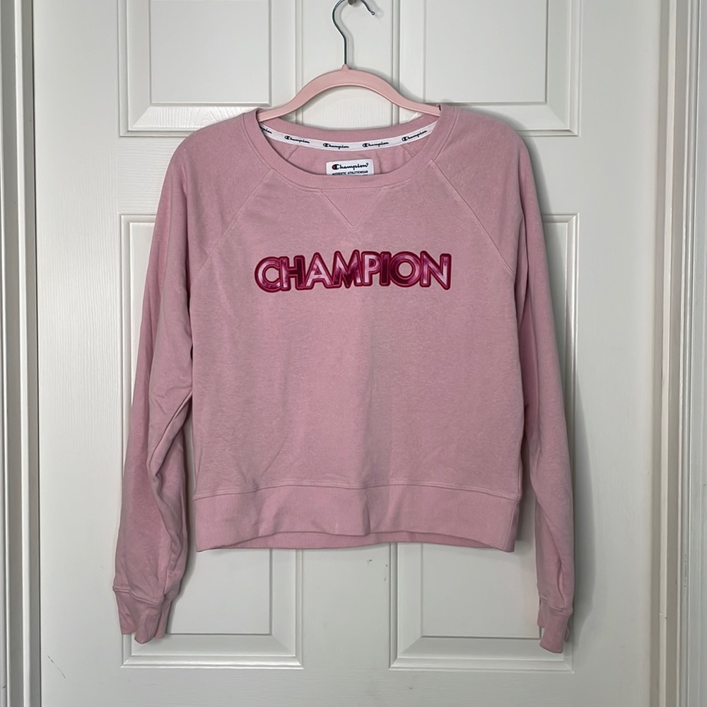 Champion Crewneck- Light Pink